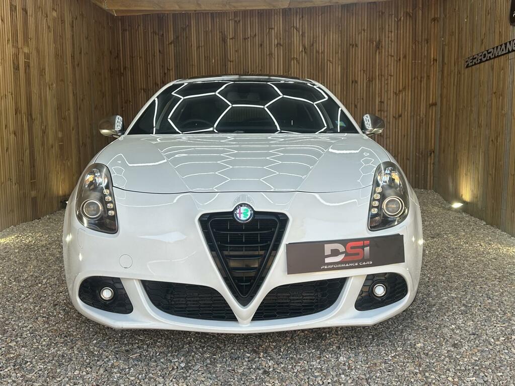 Alfa Romeo Giulietta Cloverleaf White #2