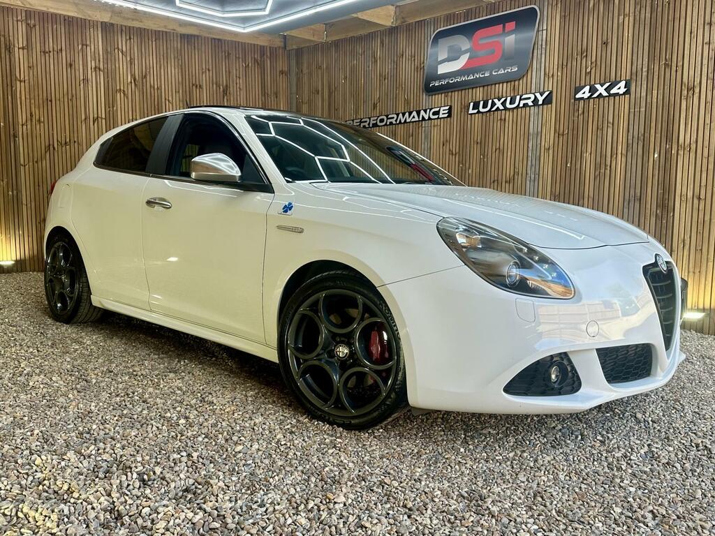 Alfa Romeo Giulietta Cloverleaf White