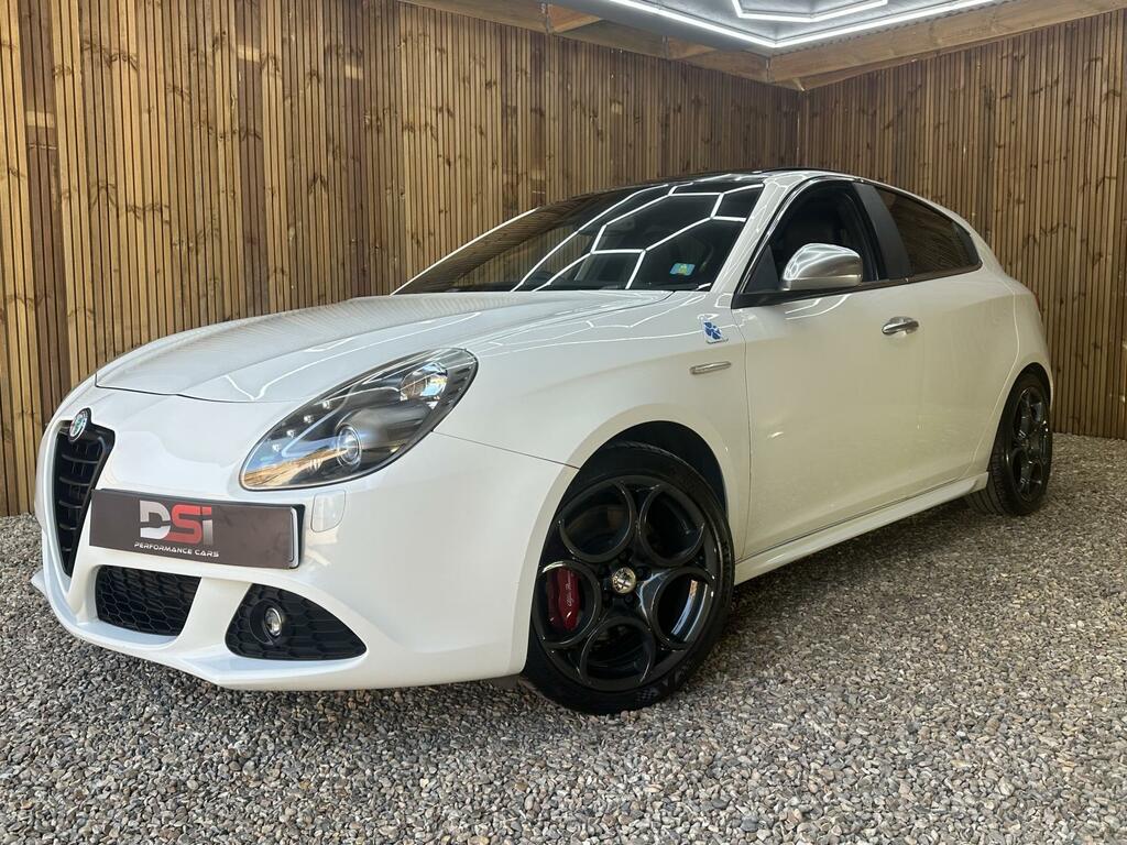 Alfa Romeo Giulietta Cloverleaf White #3
