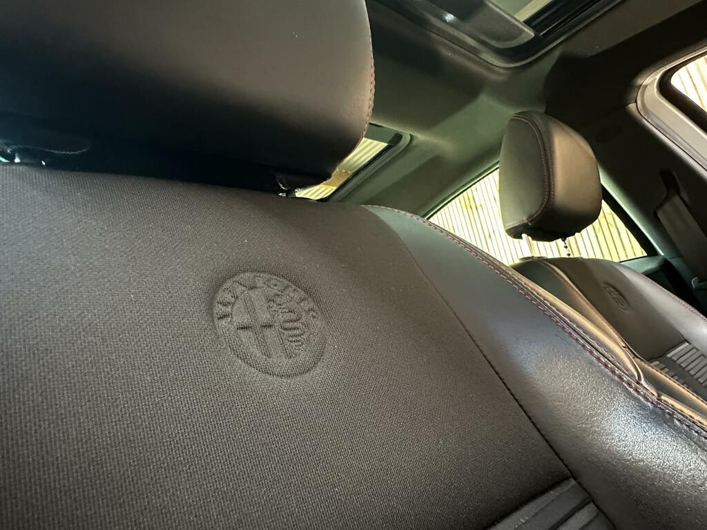 Alfa Romeo Giulietta Hatchback Black #32