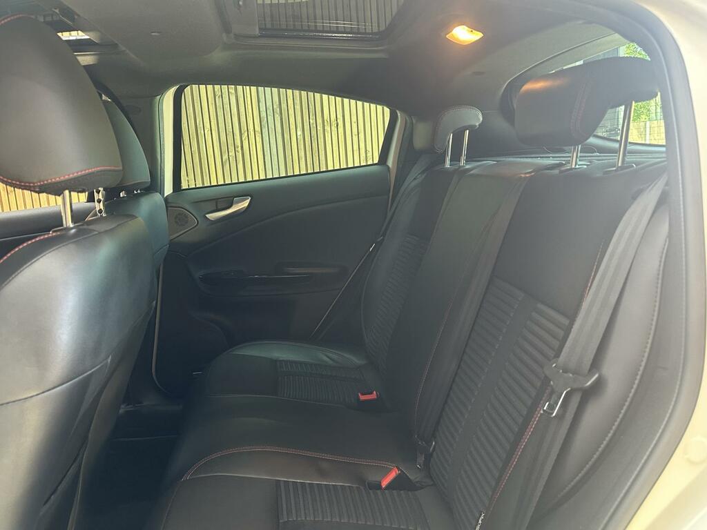 Alfa Romeo Giulietta Hatchback Black #18