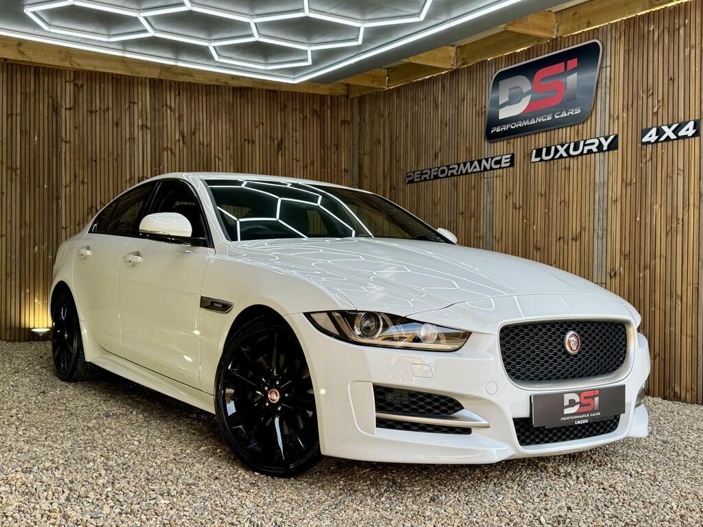 Jaguar XE R-sport White