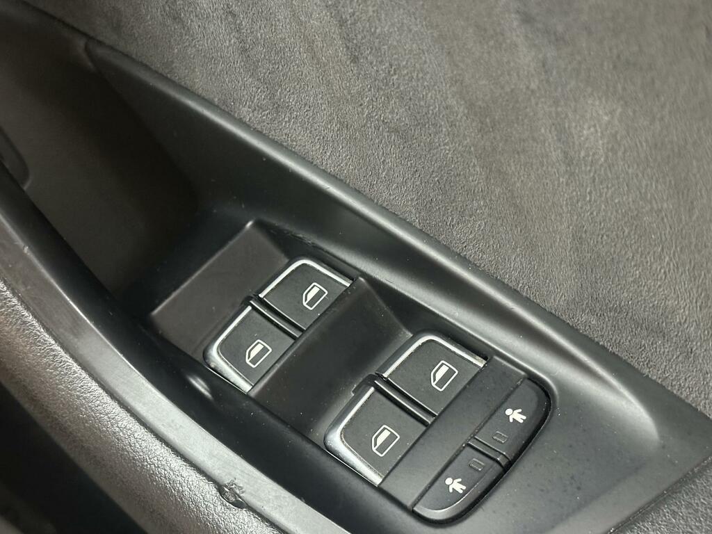 Audi S6 Saloon 4L Null White #36