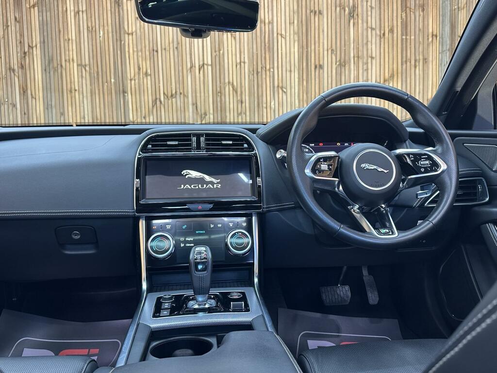 Jaguar XE R-dynamic S Grey #52