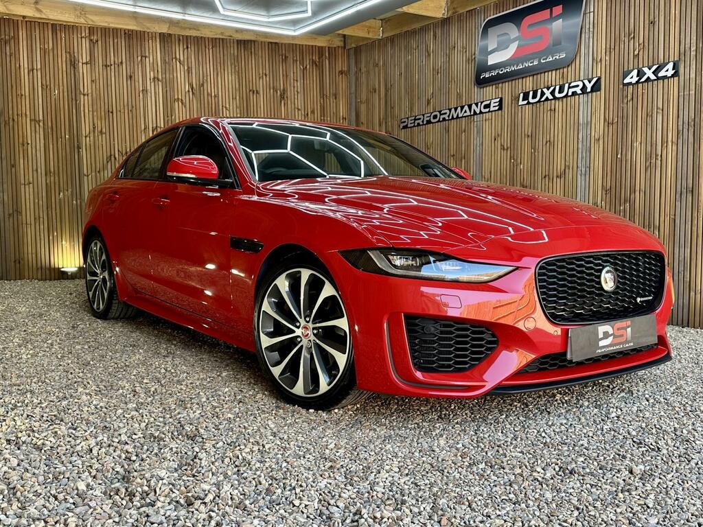 Jaguar XE R-dynamic Hse Red
