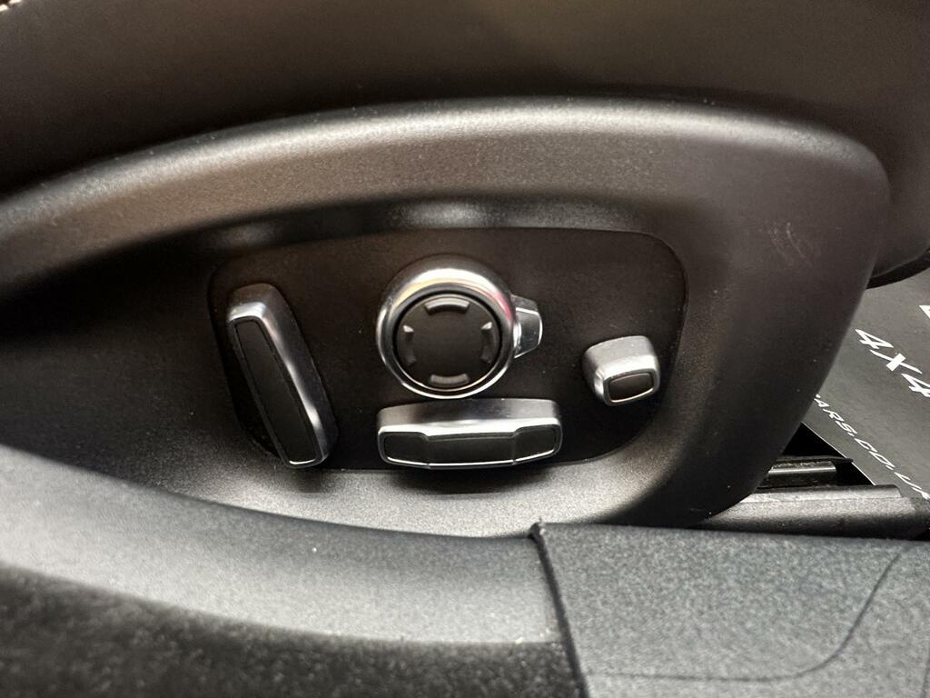 Jaguar XE R-dynamic S Grey #41
