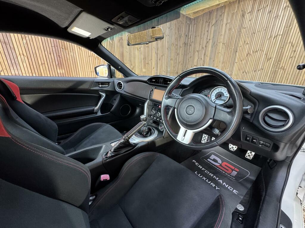Toyota GT86 White #15