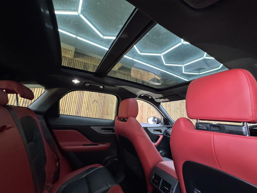 Jaguar F-Pace R-sport Red #25