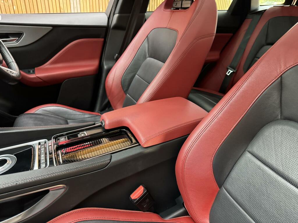 Jaguar F-Pace R-sport Red #33