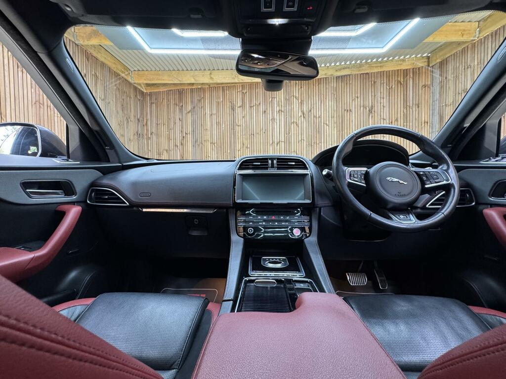 Jaguar F-Pace R-sport Red #22