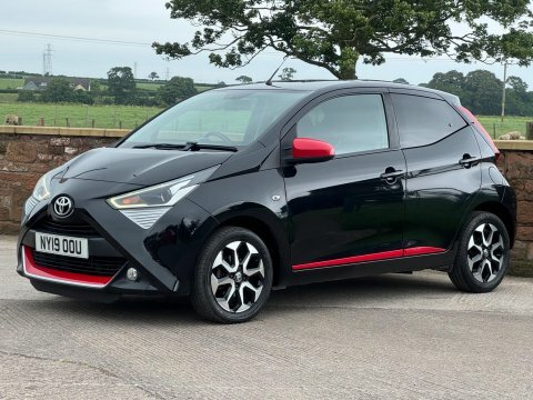 Toyota Aygo 1.0 Vvt-i X-trend Black #2