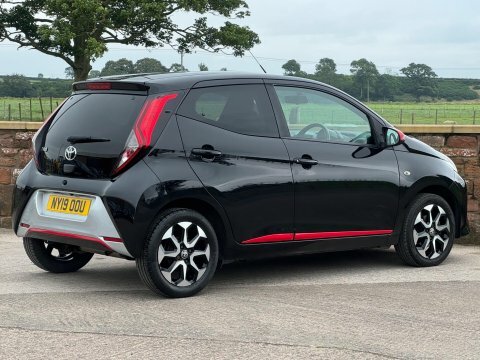 Toyota Aygo 1.0 Vvt-i X-trend Black #4
