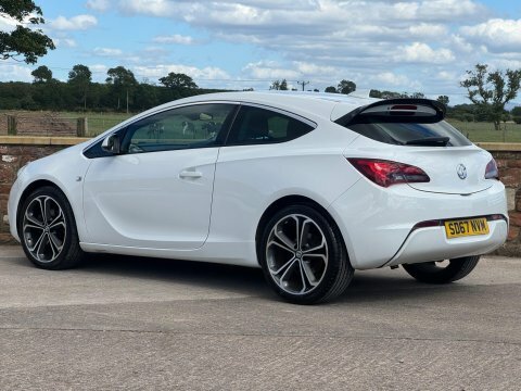 Vauxhall Astra GTC 1.4I Turbo Limited White #3