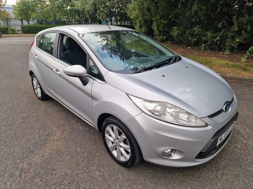 Ford Fiesta Hatchback 1.4 Zetec Blue Edition 200958 Black #19