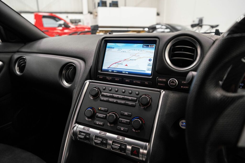 Nissan GT-R 2010 3.8 V6 Premium Edition Coupe Grey #6