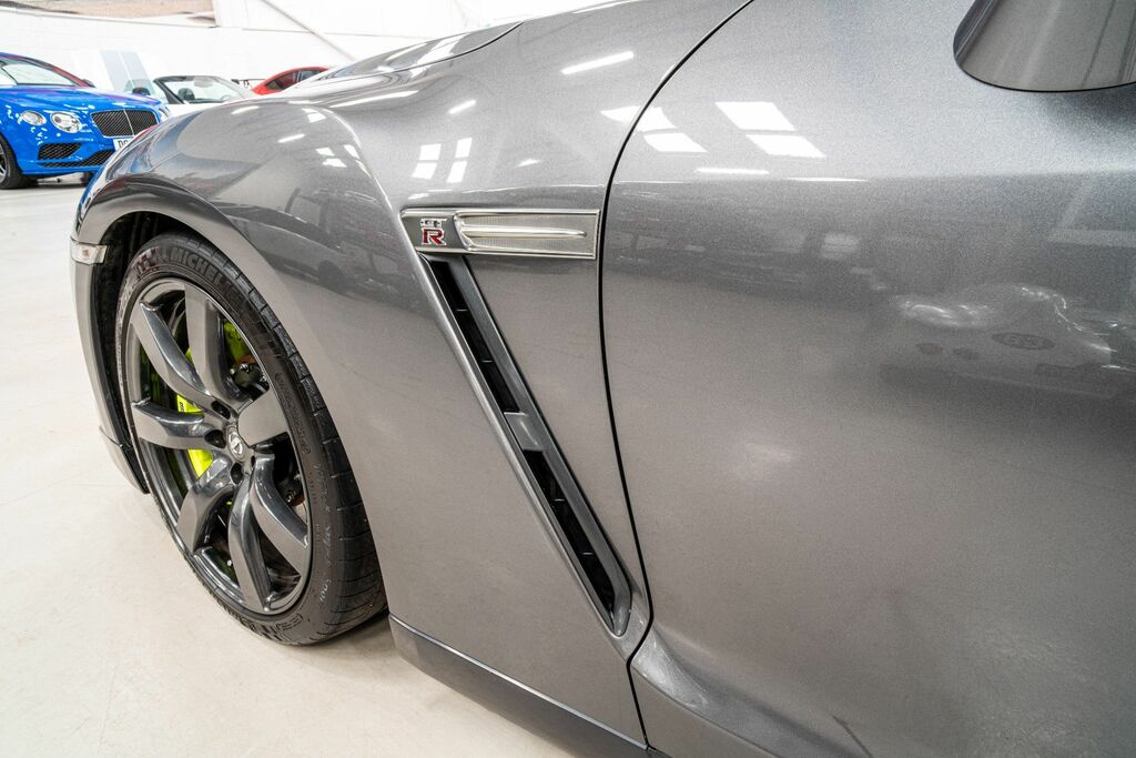Nissan GT-R 3.8 V6 Black Edition 4Wd Euro 4 Silver #13