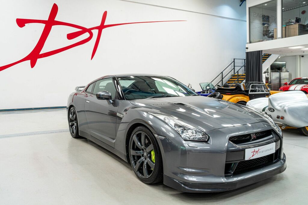 Nissan GT-R 2010 3.8 V6 Premium Edition Coupe Grey #4