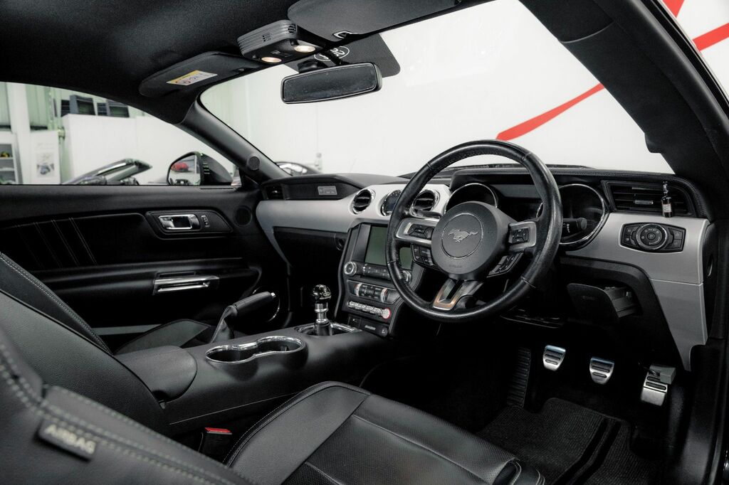 Ford Mustang 2016 5.0 V8 Gt Fastback Euro 6 Black #3