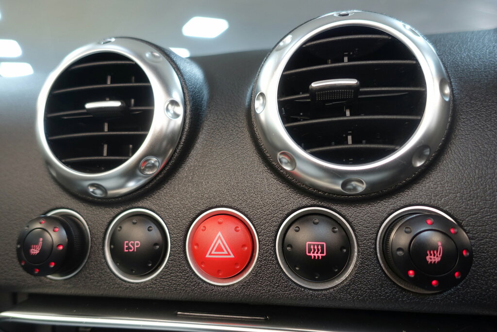 Audi TT 1.8 T 150 Great Value Free Tax Blue #19