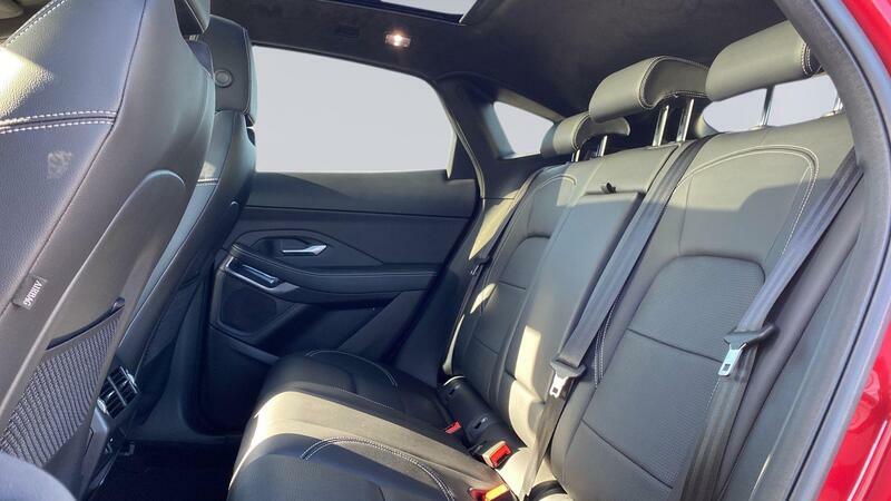 Jaguar E-Pace 2.0 D200 R-dynamic Black AU23GFX Red #4