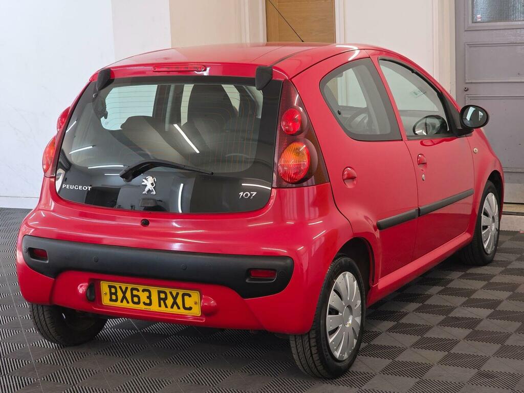 Peugeot 107 1.0 12V Active 2 Tronic Euro 5 Red #4