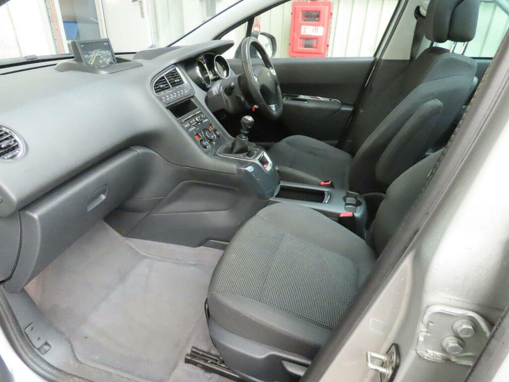 Peugeot 5008 1.6 E-hdi Active 115 Bhp Grey #8