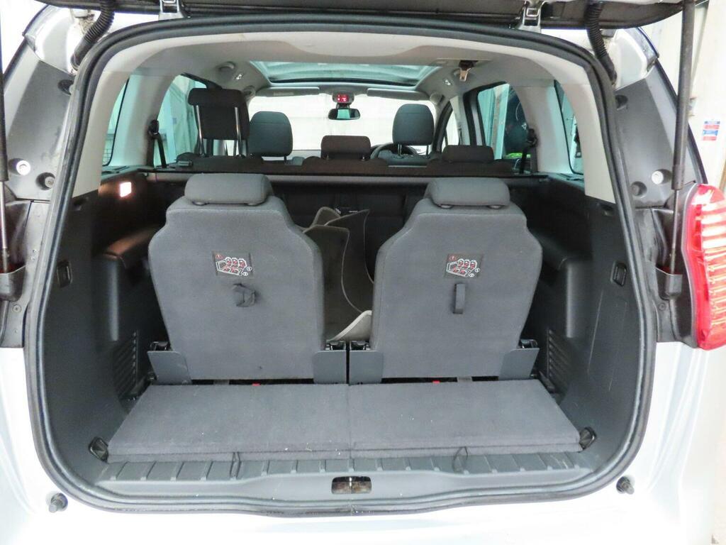 Peugeot 5008 1.6 E-hdi Active 115 Bhp Grey #10