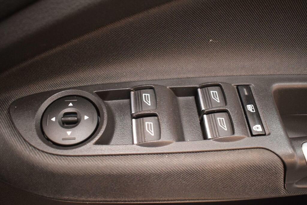 Ford Grand C-Max Zetec 1.0 125Ps Silver #19