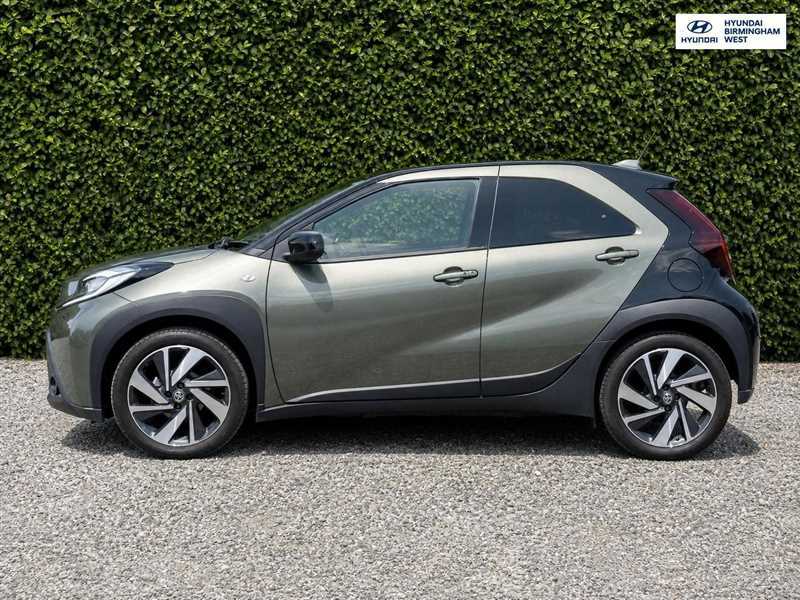 Toyota Aygo X 1.0 Vvt-i Exclusive Hatchback Eu FT73DDE Green #4