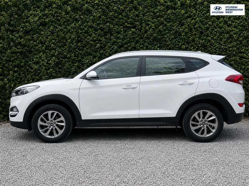 Hyundai Tucson 1.6 Gdi Blue Drive Se Nav Suv Eu YJ18XUP White #4
