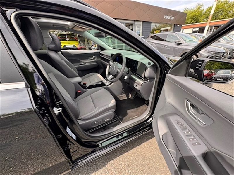 Hyundai Kona 65.4Kwh Ultimate Suv 218 Ps ET25LVG Black #3