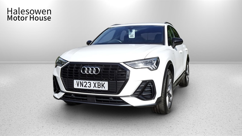 Audi Q3 1.5 Tfsi Cod 35 Black Edition Suv Manua VN23XBK White #6