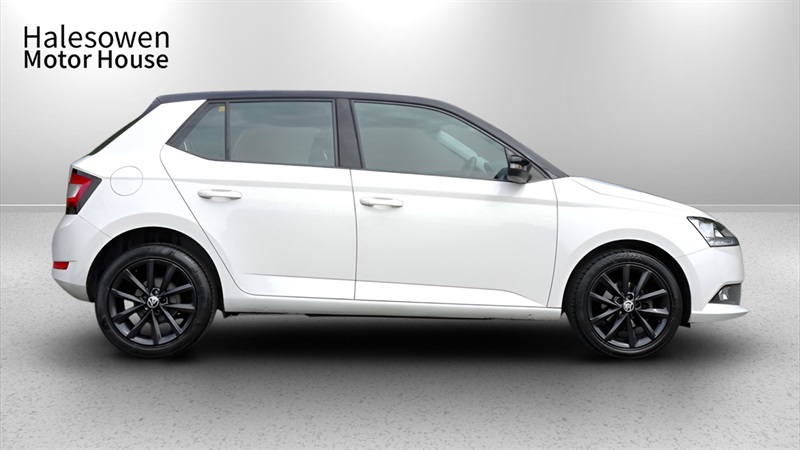 Skoda Fabia 1.0 Colour Edition Hatchback Eur YS20XEX White #3