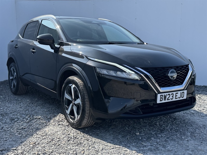 Nissan Qashqai 1.3 Dig-t Mhev N-connecta Suv Hybrid Xt Black