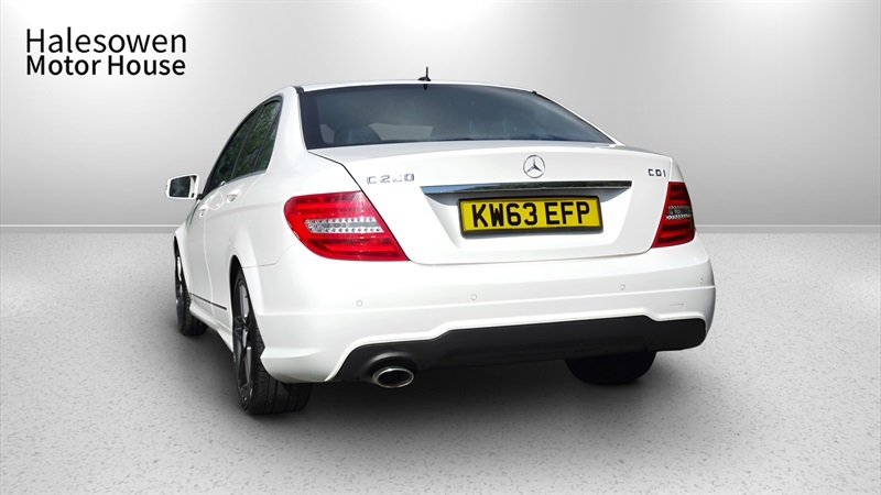 Mercedes-Benz C Class 2.1 C220 Cdi Amg Sport Saloon G-tronic White #4