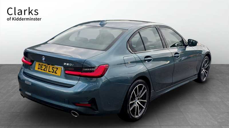 BMW 3 Series 2.0 320I Sport Saloon Euro 6 Ss DE21LSZ Blue #3