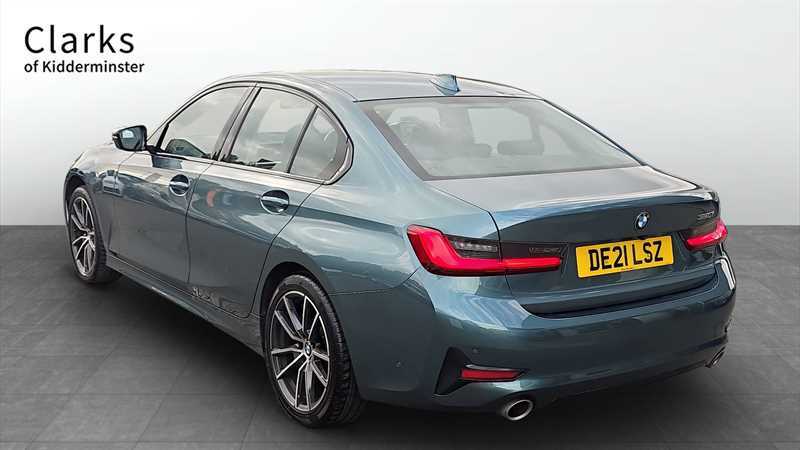 BMW 3 Series 2.0 320I Sport Saloon Euro 6 Ss DE21LSZ Blue #4