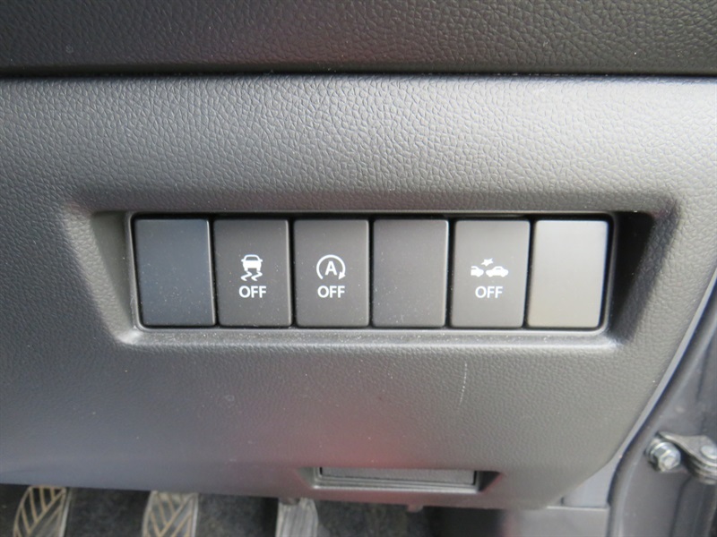 Suzuki Swift 1.2 Dualjet 83 12V Hybrid Sz-l 2024 Red #12