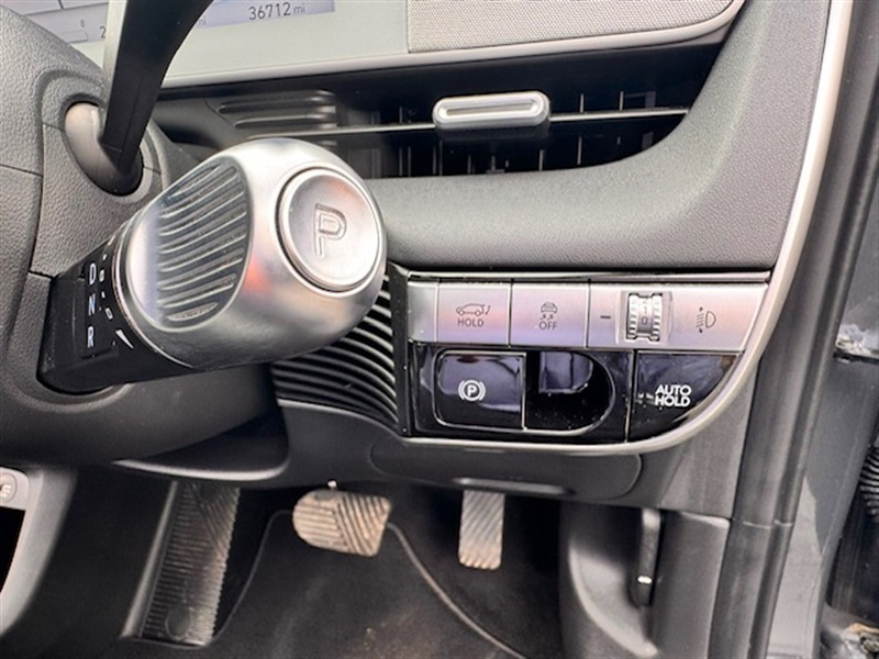 Hyundai Ioniq 5 Premium White #16