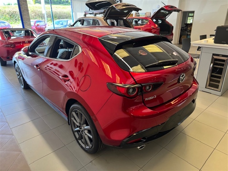 Mazda 3 2.5 E-skyactiv-g Mhev Takumi Hatchback Red #4