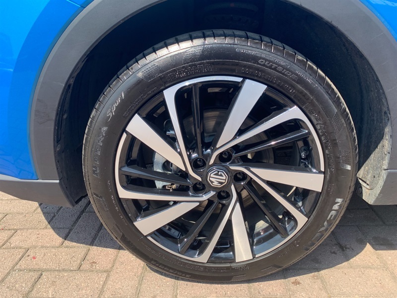 MG ZS 1.5 Hybrid Trophy Suv Hybrid Euro LJ75KEP Blue #4