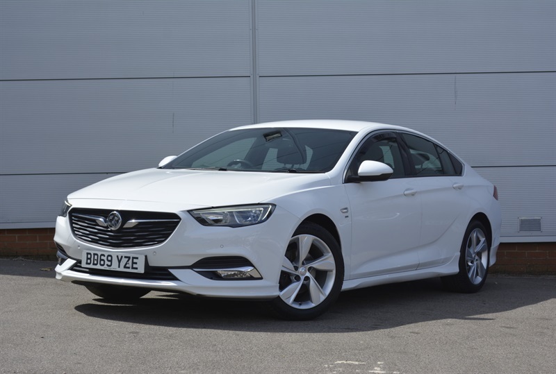 Vauxhall Insignia 1.5I Turbo Gpf Sri VX Line Nav Grand Sport Pet White #2