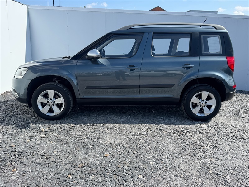 Skoda Yeti 1.2 Tsi S Outdoor Euro 5 105 Ps Grey #4