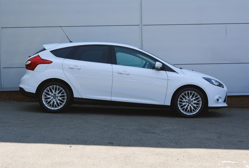 Ford Focus 1.6 Zetec S Tdci Black Low Tax Black #7