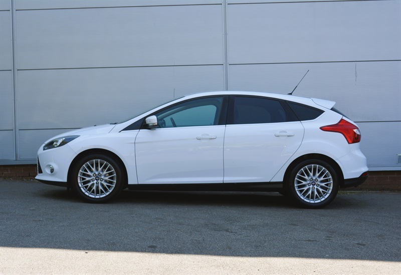 Ford Focus 1.6 Zetec S Tdci Black Low Tax Black #3