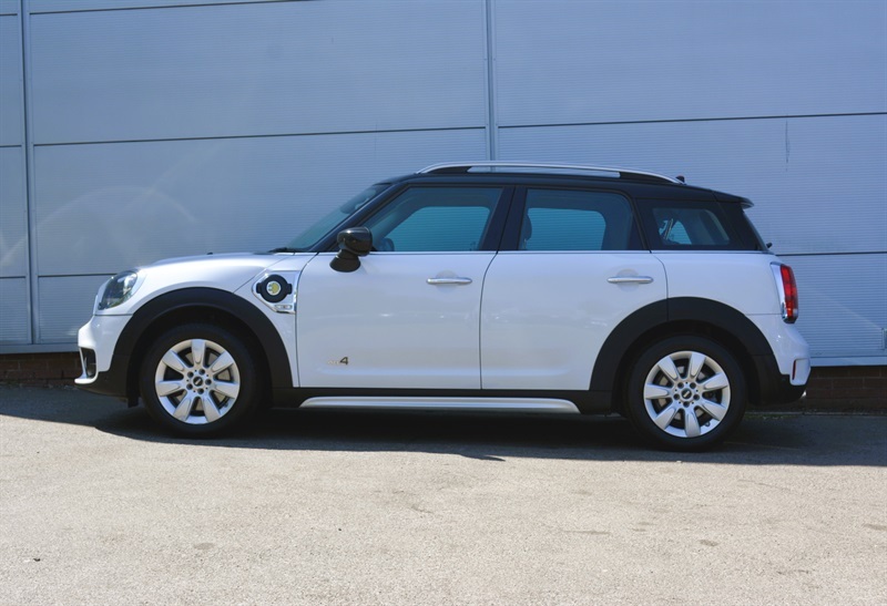 Mini Countryman 1.5 10Kwh Cooper Se Classic Suv Plug-in White #3