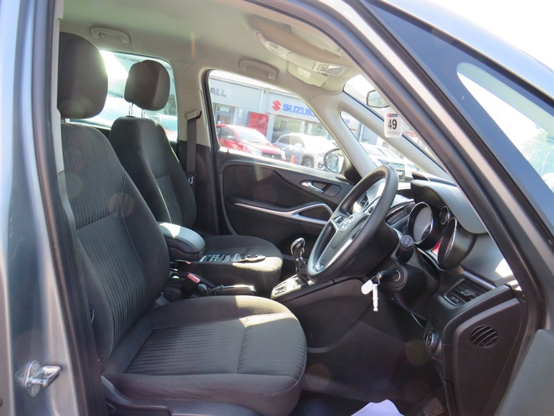 Vauxhall Zafira 1.6I 115 Exclusiv Estate #11