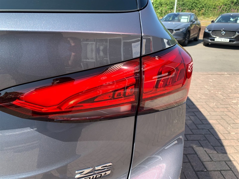 MG ZS 1.5 Hybrid Trophy Suv Hybrid Euro Red #15
