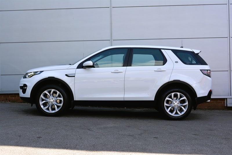 Land Rover Discovery Sport 2.2 Sd4 Hse Suv 4Wd Euro 5 Ss VA64ZFE White #3