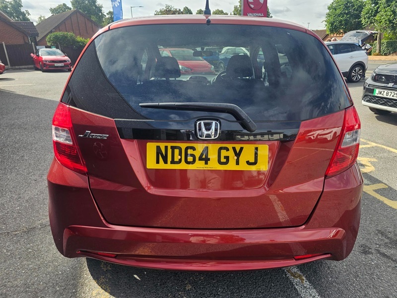 Honda Jazz 1.4 I-vtec Es Plus Hatchback Cvt Euro 5 ND64GYJ Red #4
